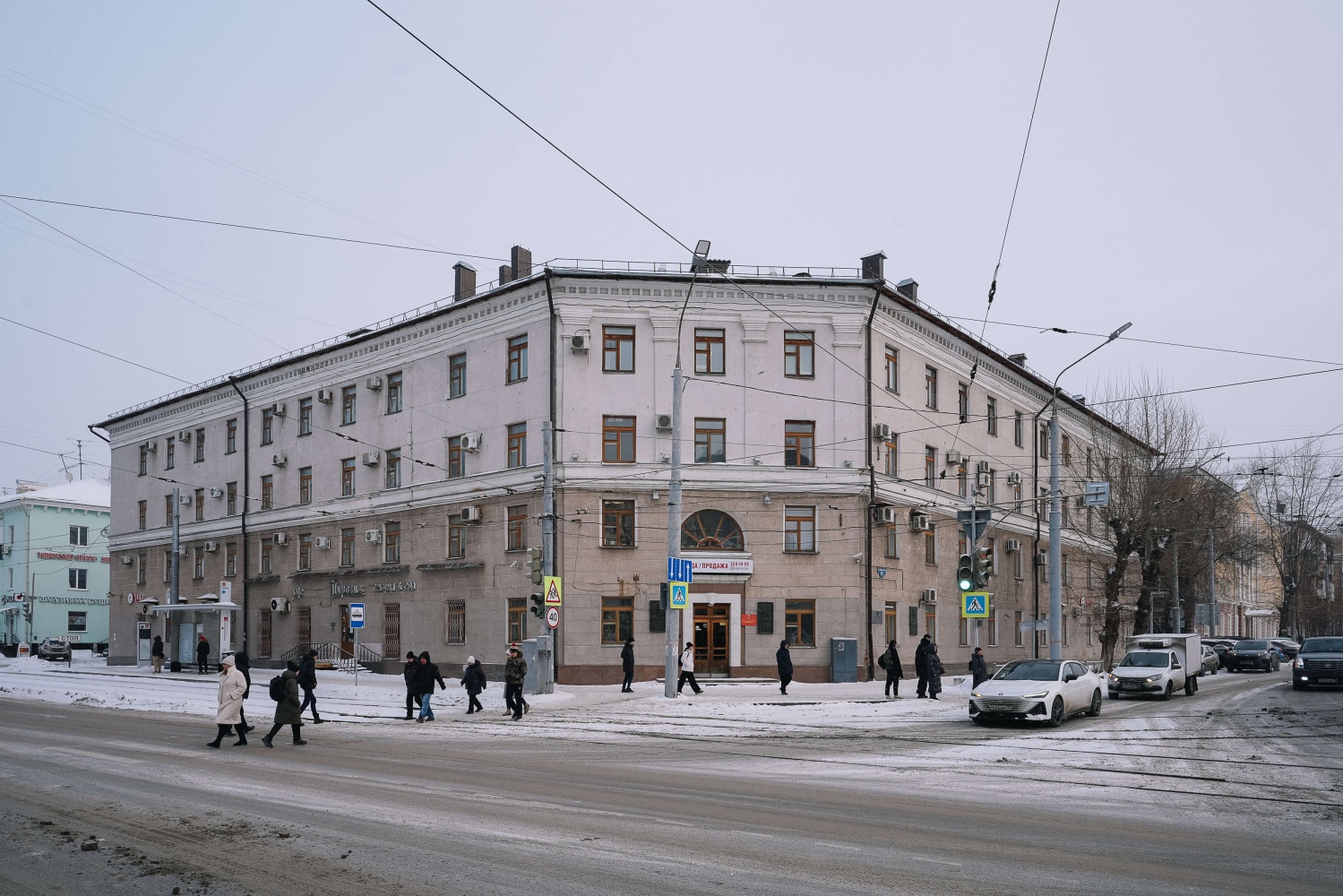 Нежилые помещения в 4-х этажном здании Нежилые помещения в 4-х этажном здании